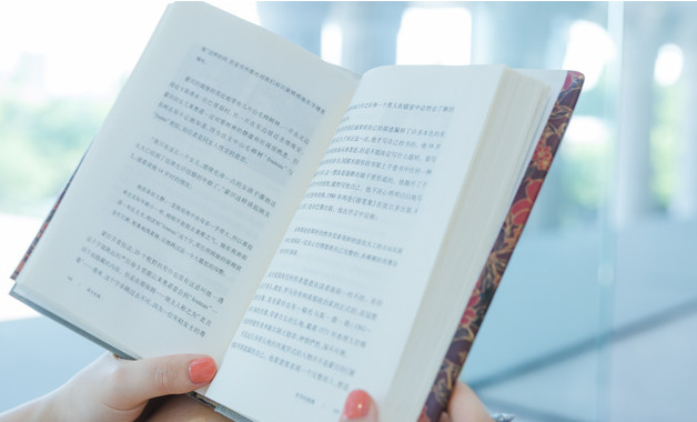 2025年酒店服务员年终个人总结