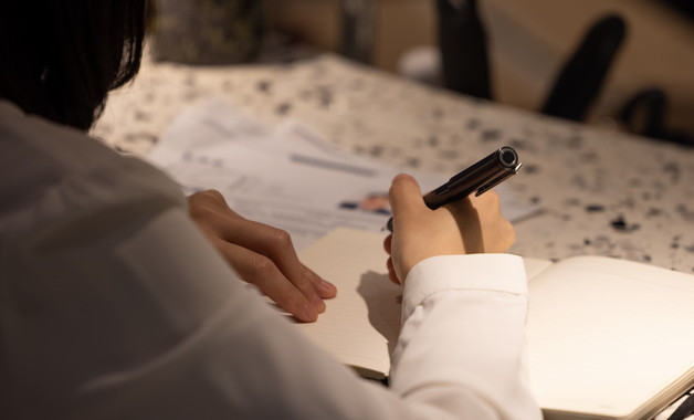 2025年销售员试用期工作总结800字